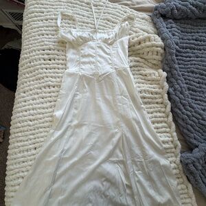 Elegant White Maxi Dress